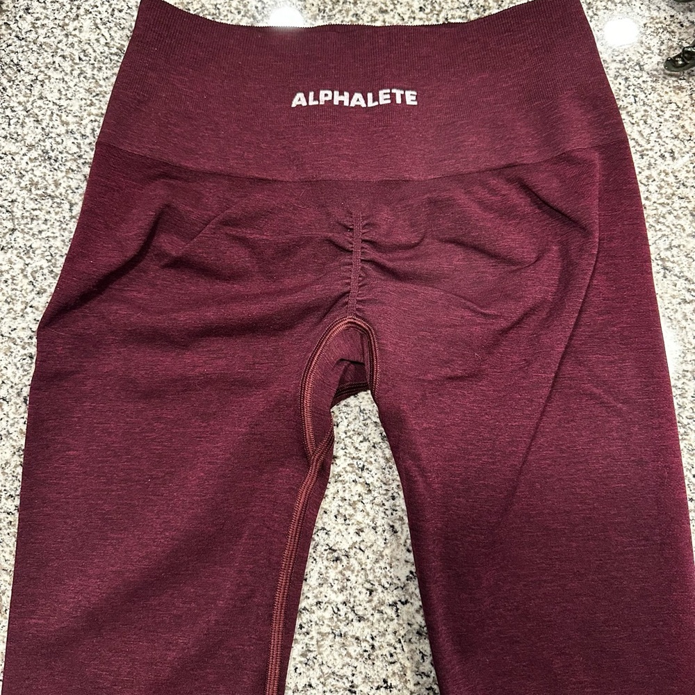 Alphalete Amplify Leggings M Black Cherry